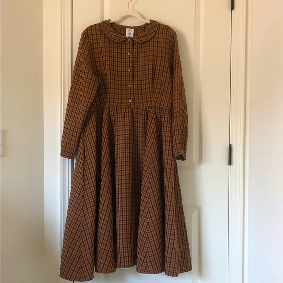 Son de Flor Dresses & Skirts - NEW Son de Flor Classic Dress with Long Sleeves